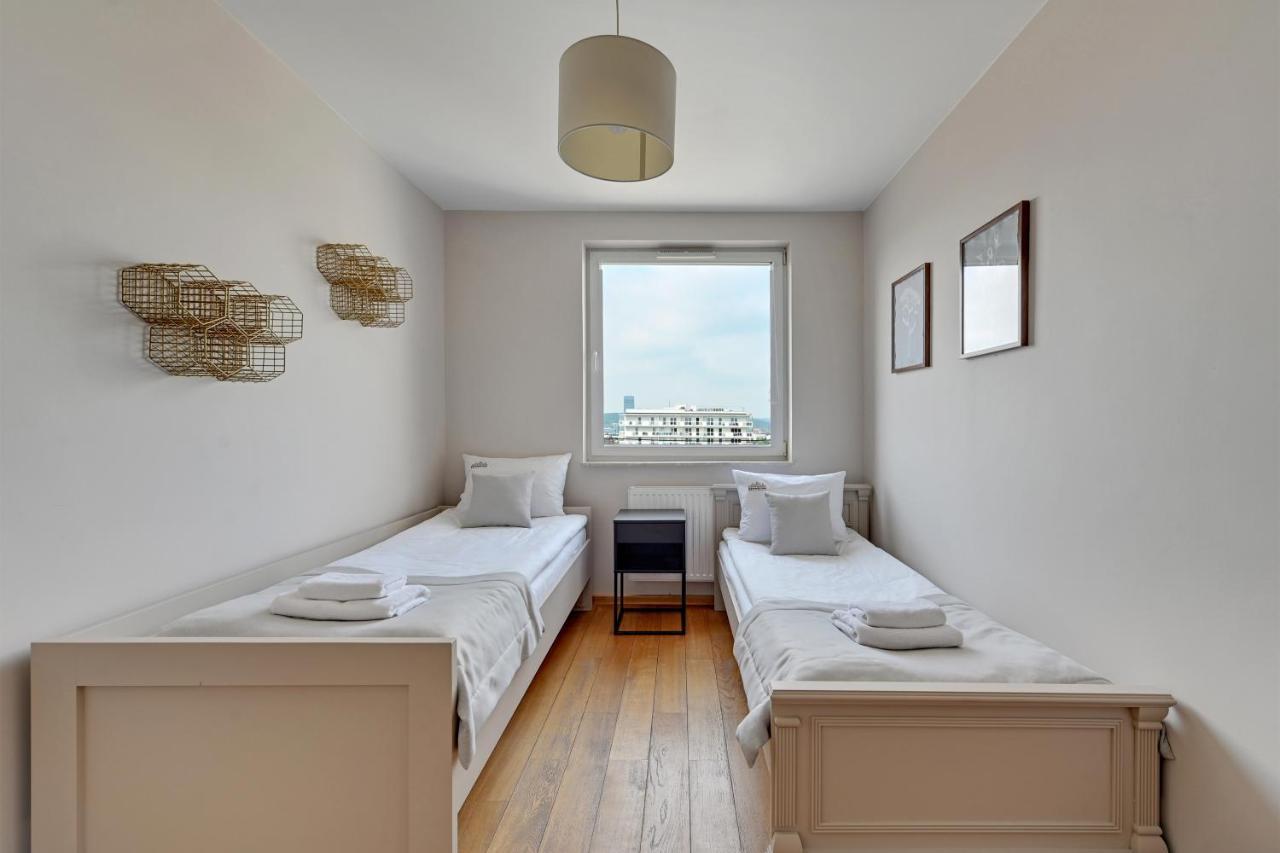 Top Floor Z Widokiem Na Morze By Downtown Apartments Gdansk Exterior foto